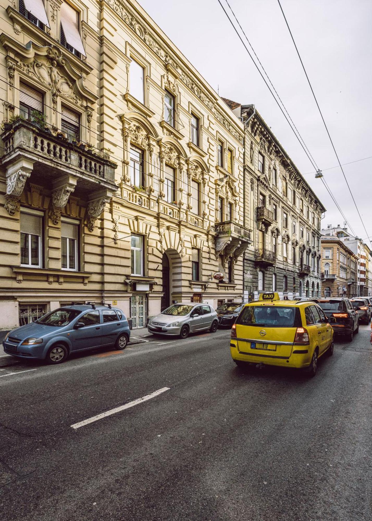Modern Westend Citycenter Home Budapest Ngoại thất bức ảnh